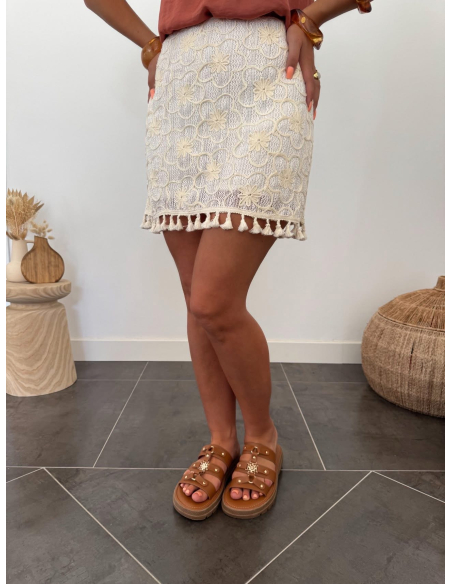 Simona - jupe-short en dentelle brodée