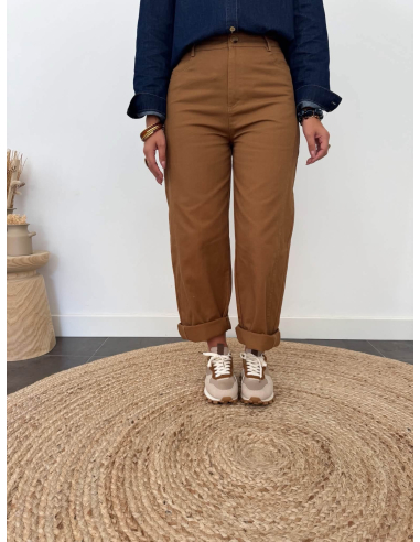 Many - jean barrel camel