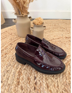 Emmy - mocassins vernis prune